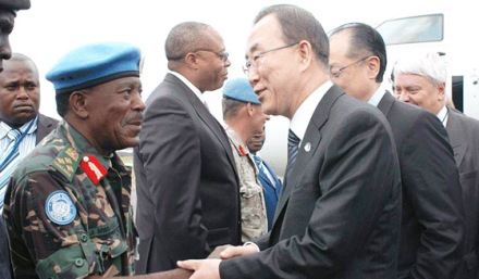 Tanzania's Brig. Mwakibola, commander of  the UN's intervention force in DRC, with Secretary-Gen Ban Ki Moon in Goma earlier in 2013.